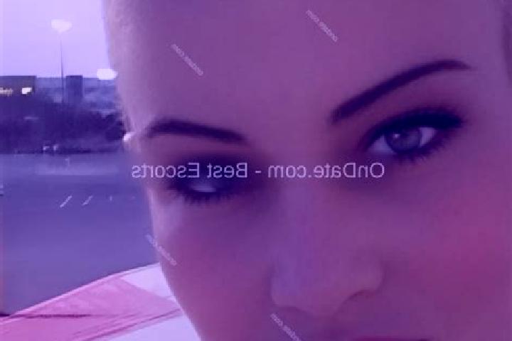 Alice, 34 — Escort in Hermantown, United States
