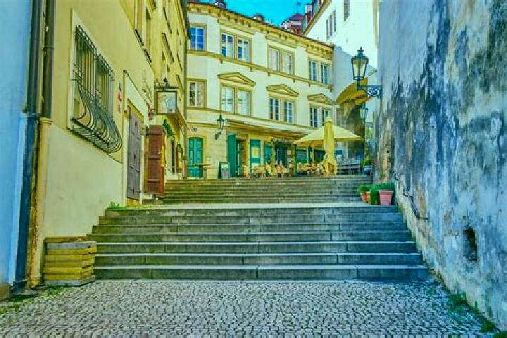 Alice, 34 — Escort in Mala Strana, Czech Republic