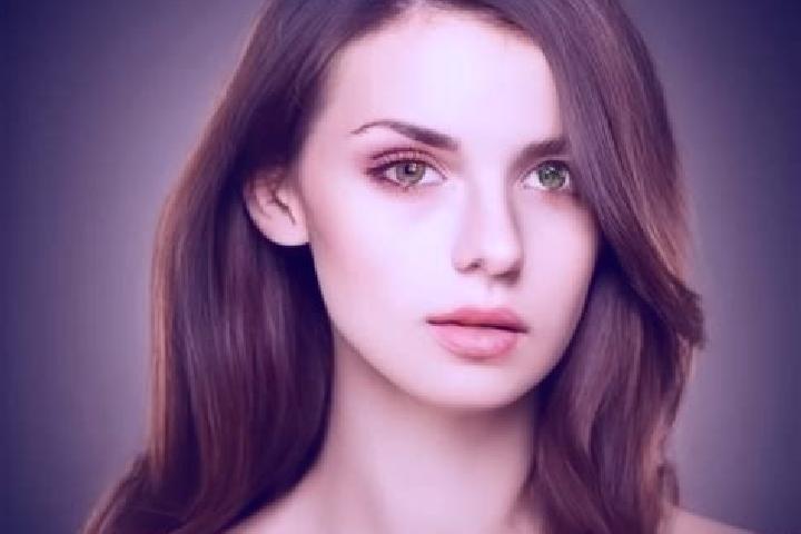 Alice, 35, a auburn amber-eyed european companion based in Tiefencastel. Offering Travel Companion, Tantra, Striptease. Available for incall and outcall, ove...