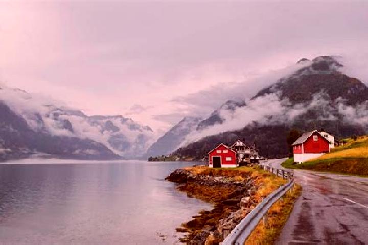 Alice, 35 — Escort in Laerdalsoyri, Norway