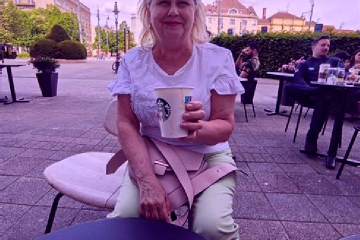 Alice, 35 — Escort in Tiszabercel, Hungary