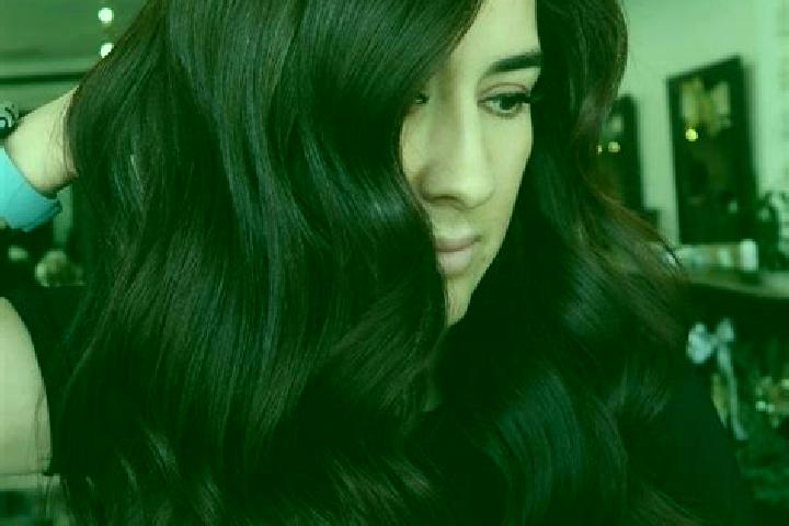 Alice, 36, a auburn dark-eyed mixed companion based in Kettershausen. Offering Overnight, Tantra, Massage. Available for incall and outcall, overnight bookin...