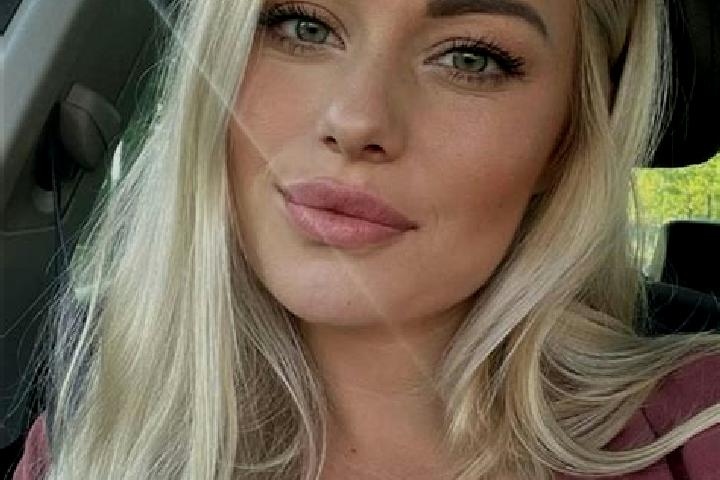 Alice, 36, a blonde hazel-eyed caribbean companion based in Novaya Mayna. Offering Travel Companion, OWO, Duos, Party Girl. Available for incall and outcall,...