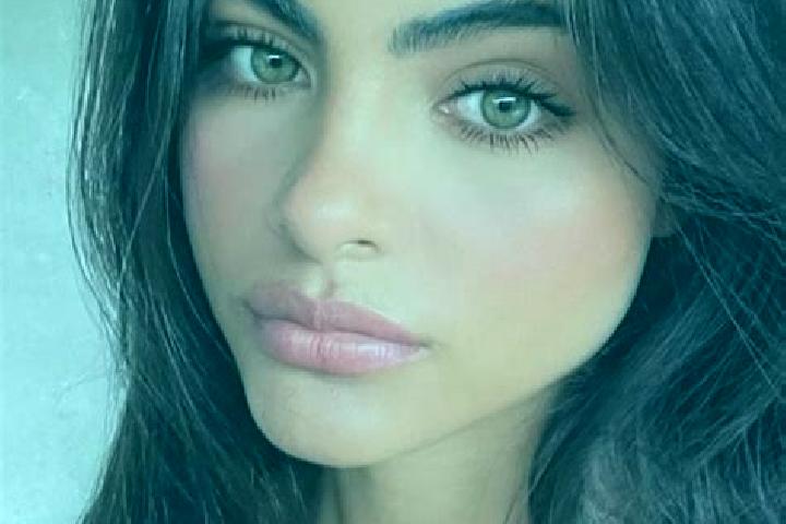 Alice, 36, a brunette dark-eyed mixed companion based in Trongsa. Offering Roleplay, OWO, 69, Domination, Dinner Date. Available for incall and outcall, over...