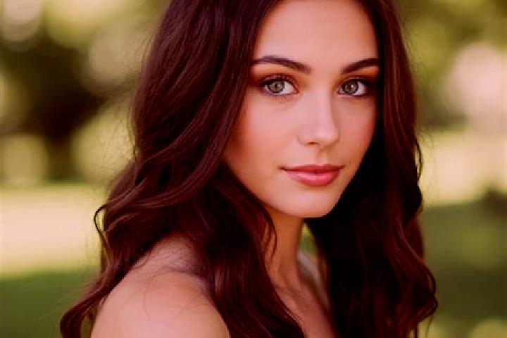 Alice, 36, a brunette hazel-eyed caucasian companion based in Helmas. Offering Couples, Dinner Date, CIM. Available for incall and outcall, day and evening d...