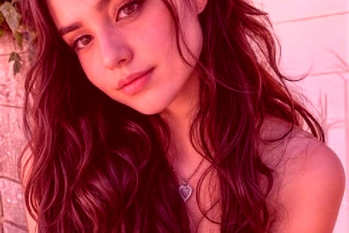 Alice, 36, a brunette hazel-eyed middle eastern companion based in Buzen. Offering A-Level, Dinner Date, BDSM, Roleplay. Available for incall and outcall, da...