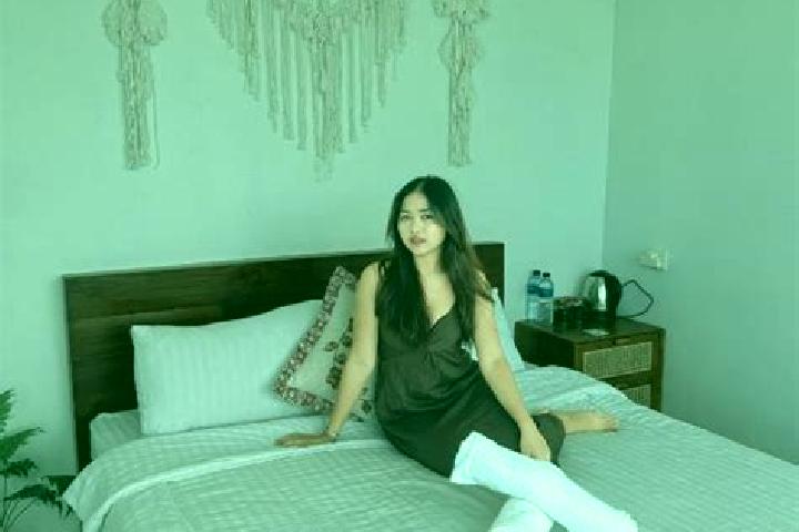 Alice, 39 — Escort in Baturaja, Indonesia
