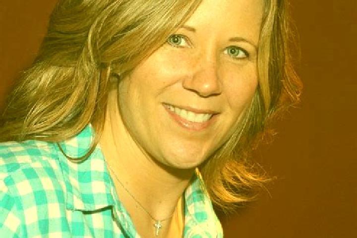 Alice, 39 — Escort in Earlsboro, United States