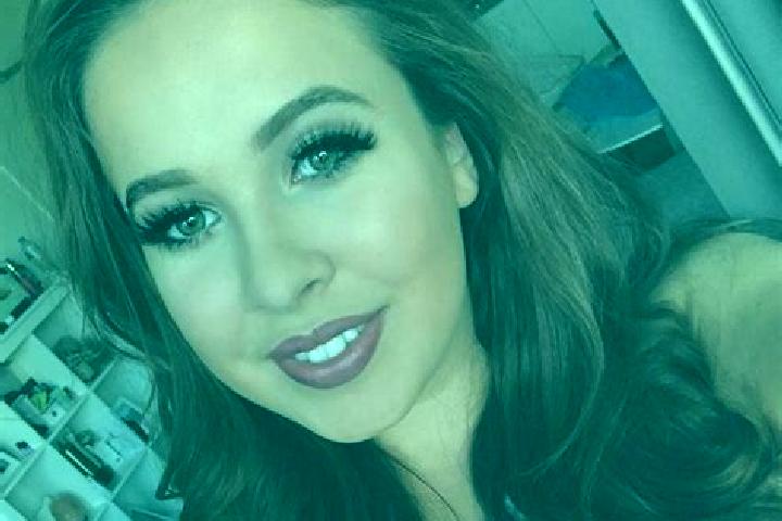 Amelia, 21, a dark blonde amber-eyed caucasian companion based in Cairnbrook. Offering Domination, GFE, 69. Available for incall and outcall, day and evening...