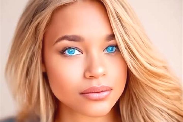 Amelia, 21, a dark blonde blue-eyed latina companion based in Dahlen. Offering CIM, BDSM, 69. Available for incall and outcall, overnight bookings available.