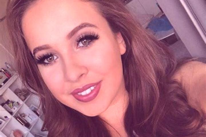 Amelia, 21, a red brown-eyed caucasian companion based in Akaltara. Offering GFE, A-Level, Striptease, Dinner Date. Available for incall and outcall, overnig...