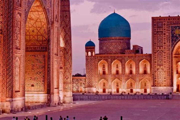 Amelia, 21 — Escort in Ravon, Uzbekistan