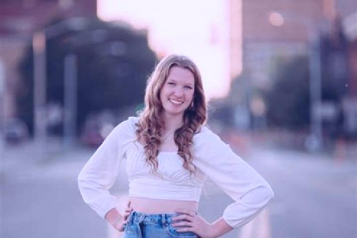Amelia, 21 — Escort in Springboro, United States