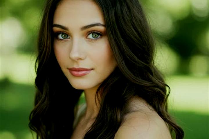 Amelia, 22, a brunette hazel-eyed ebony companion based in Branisca. Offering Striptease, Girlfriend Experience, Erotic Massage. Available for incall and out...