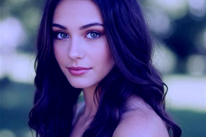 Amelia, 22, a brunette hazel-eyed slavic companion based in Schwaan. Offering GFE, 69, Fetish, A-Level, Couples. Available for incall and outcall, day and ev...