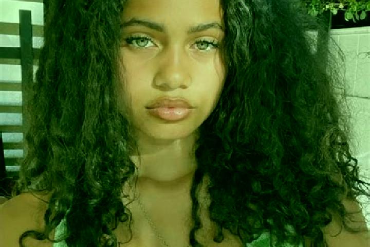 Amelia, 22, a chestnut green-eyed mixed companion based in Heggenes. Offering Tantra, Massage, Domination. Available for incall and outcall, overnight bookin...