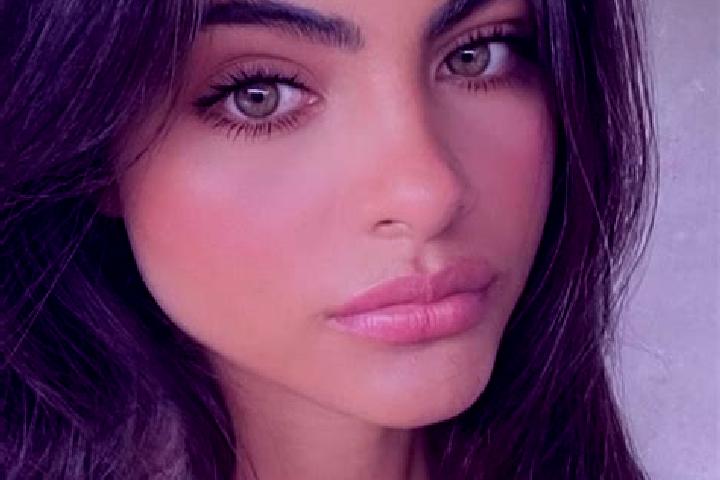 Amelia, 23, a brunette green-eyed ebony companion based in Buhi. Offering Duos, BDSM, Striptease, 69. Available for incall and outcall, day and evening dates.