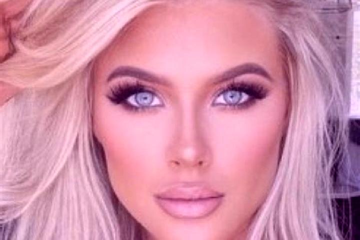 Amelia, 23, a platinum blonde brown-eyed indian companion based in Majorna. Offering Roleplay, Striptease, Erotic Massage, Dinner Date. Available for incall ...