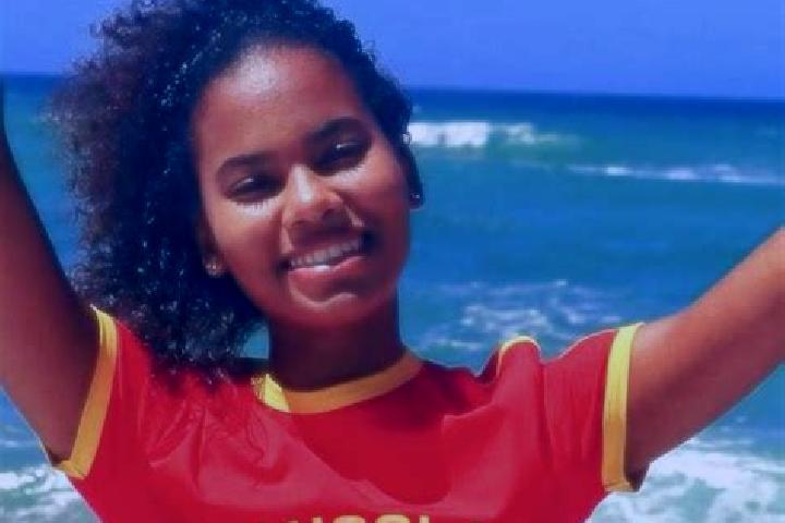 Amelia, 23 — Escort in Hengue, Angola