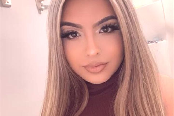 Amelia, 24, a blonde brown-eyed latina companion based in Chilillos. Offering Striptease, Roleplay, 69, Party Girl. Available for incall and outcall, day and...