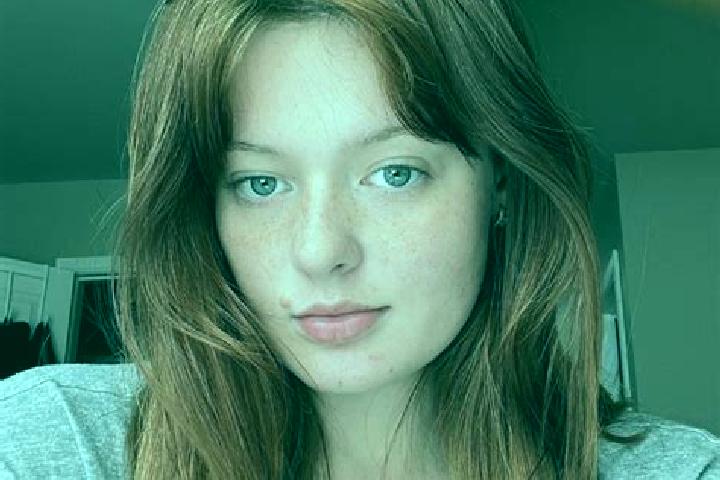 Amelia, 24, a chestnut brown-eyed european companion based in San Pietro Val Lemina. Offering Deep French Kissing, Party Girl, Couples, 69, Striptease. Avail...