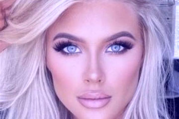 Amelia, 24, a platinum blonde green-eyed slavic companion based in Aszod. Offering Couples, Prostate Massage, Tantra, Striptease, Domination. Available for i...