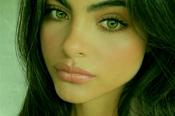 Amelia, 24, a red green-eyed indian companion based in Giussago. Offering Massage, Domination, Striptease. Available for incall and outcall, day and evening ...