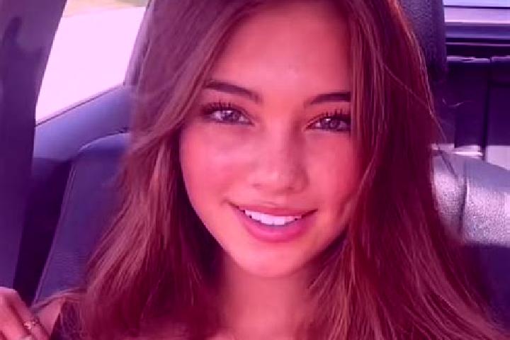 Amelia, 25, a brunette grey-eyed latina companion based in Ayrum. Offering A-Level, Duos, Dinner Date, Roleplay. Available for incall and outcall, day and ev...
