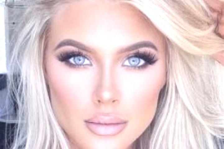 Amelia, 25, a platinum blonde amber-eyed mediterranean companion based in Terschuur. Offering Striptease, Fetish, GFE. Available for incall and outcall, day ...