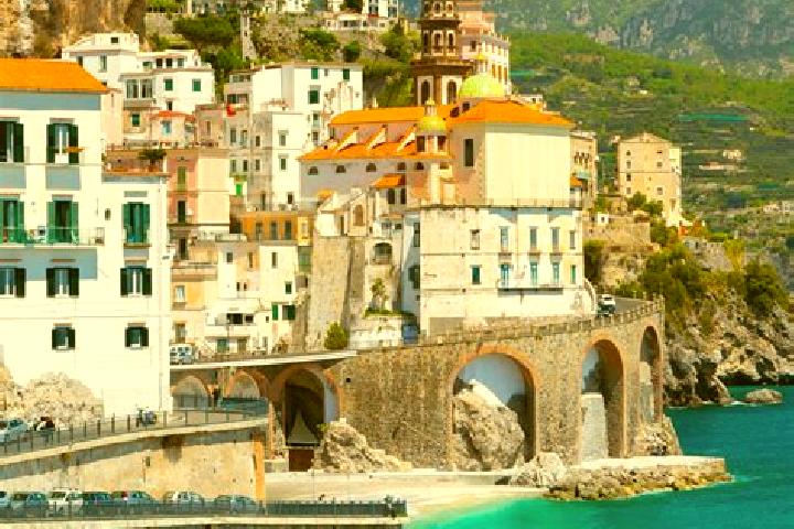 Amelia, 25 — Escort in Mineo, Italy