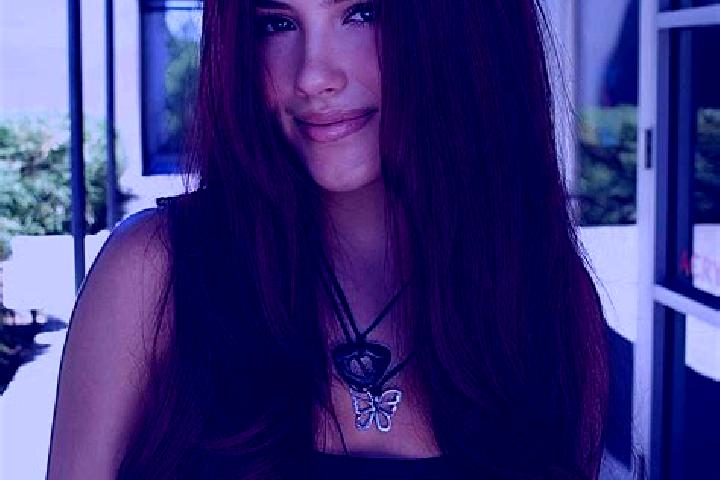 Amelia, 26, a auburn dark-eyed latina companion based in Castel Madama. Offering BDSM, Roleplay, Erotic Massage, OWO. Available for incall and outcall, overn...