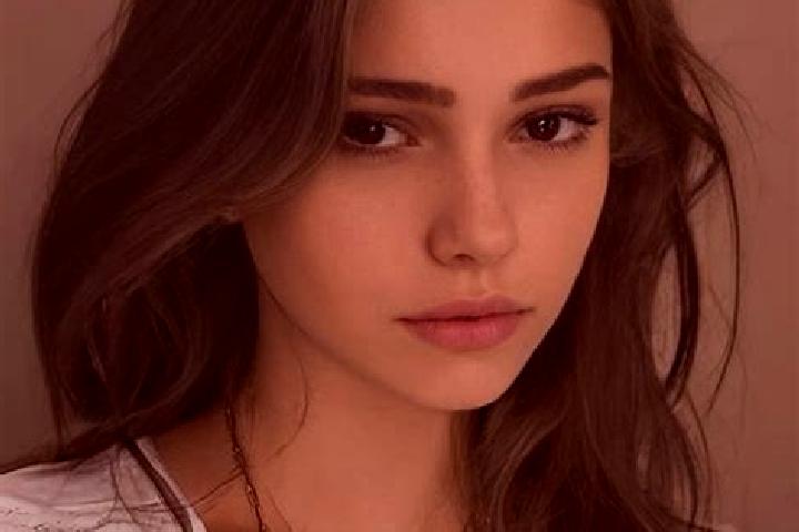 Amelia, 26, a chestnut blue-eyed slavic companion based in Baar-Ebenhausen. Offering Couples, Overnight, GFE. Available for incall and outcall, day and eveni...