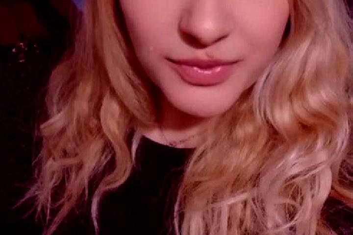 Amelia, 26 — Escort in Balcaciu, Romania