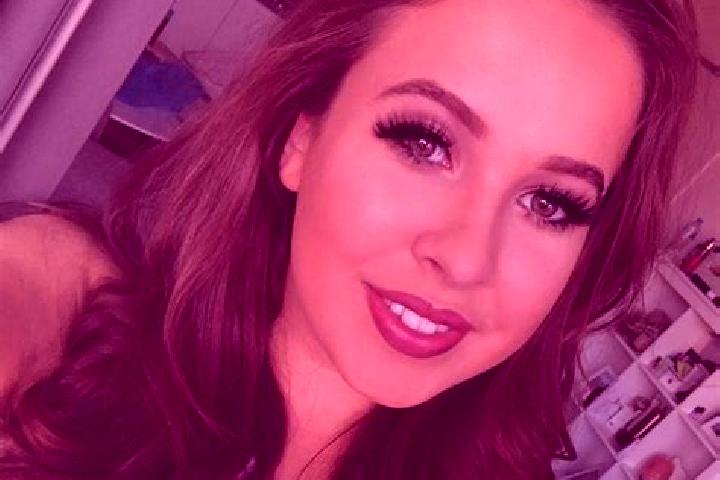Amelia, 27, a chestnut blue-eyed ebony companion based in Argences. Offering Dinner Date, Domination, Girlfriend Experience, Erotic Massage. Available for in...