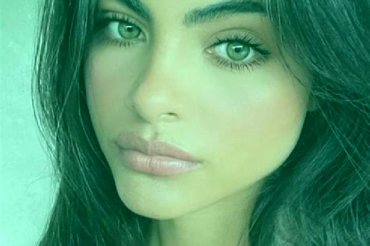 Amelia, 27, a chestnut dark-eyed indian companion based in Rollegem-Kapelle. Offering Party Girl, Tantra, Dinner Date, Roleplay. Available for incall and out...