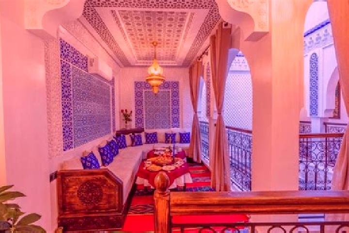 Amelia, 27 — Escort in Ait Khallouf, Morocco