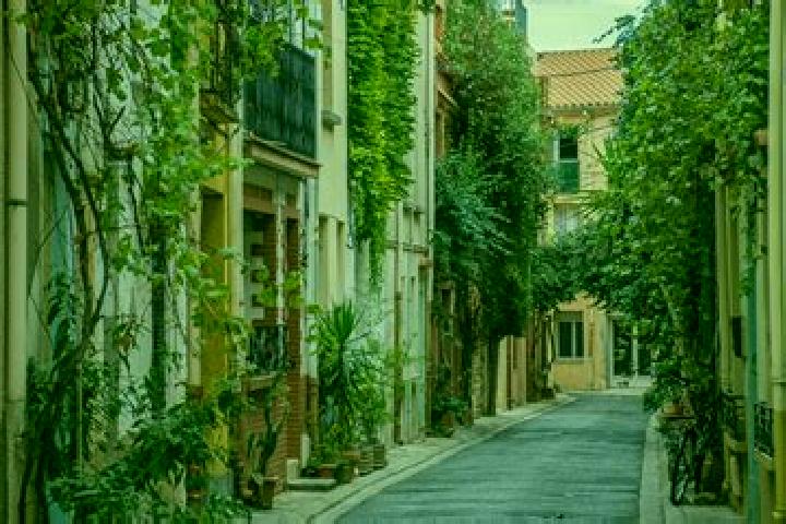 Amelia, 29, a red grey-eyed asian companion based in Sant Jaume dels Domenys. Offering Deep French Kissing, Travel Companion, Overnight, Dinner Date. Availab...