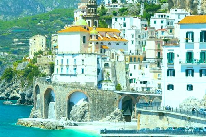 Amelia, 29 — Escort in Resiutta, Italy