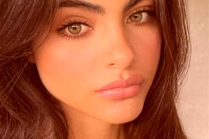 Amelia, 30, a black hazel-eyed slavic companion based in Trzic. Offering Striptease, Roleplay, Duos, CIM. Available for incall and outcall, overnight booking...