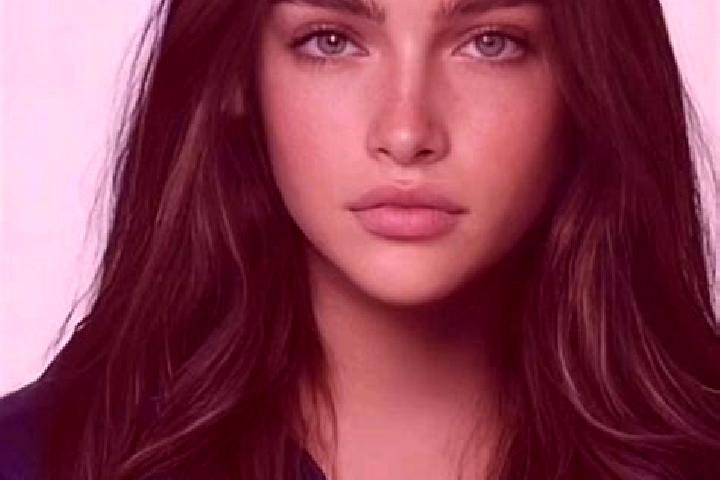Amelia, 30, a brunette grey-eyed caucasian companion based in Kudligi. Offering CIM, A-Level, BDSM. Available for incall and outcall, day and evening dates.