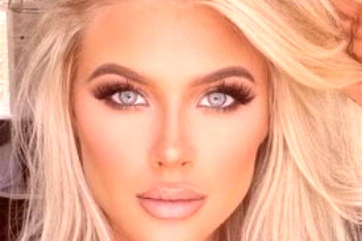 Amelia, 30, a platinum blonde hazel-eyed middle eastern companion based in Canudos. Offering GFE, BDSM, Massage. Available for incall and outcall, overnight ...