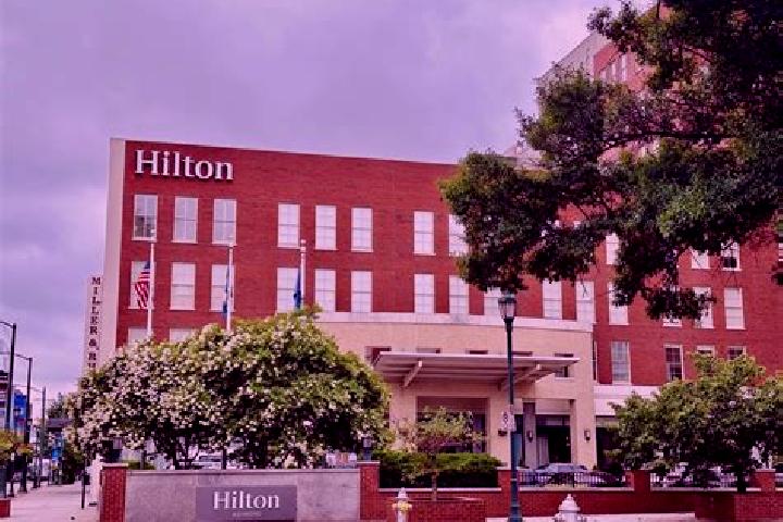 Amelia, 30 — Escort in Hilton, United States