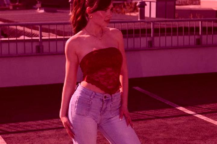 Amelia, 30 — Escort in Schieren, Germany