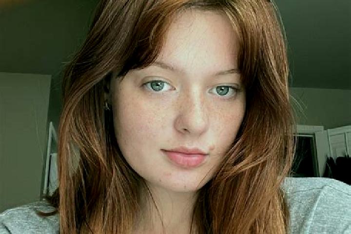 Amelia, 31, a auburn grey-eyed caucasian companion based in Okpo. Offering Fetish, Girlfriend Experience, Party Girl, Dinner Date. Available for incall and o...