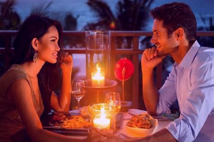 Amelia, 31, a chestnut dark-eyed caucasian companion based in Meissen. Offering Couples, Dinner Date, GFE. Available for incall and outcall, overnight bookin...