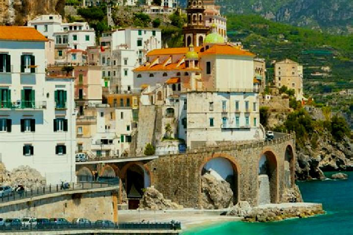 Amelia, 31 — Escort in Tosi, Italy