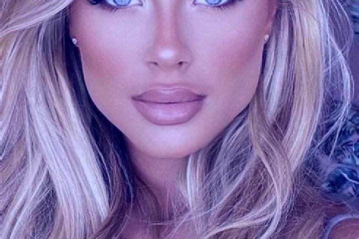 Amelia, 32, a blonde blue-eyed latina companion based in Nova Lhota. Offering Deep French Kissing, Fetish, Duos. Available for incall and outcall, day and ev...
