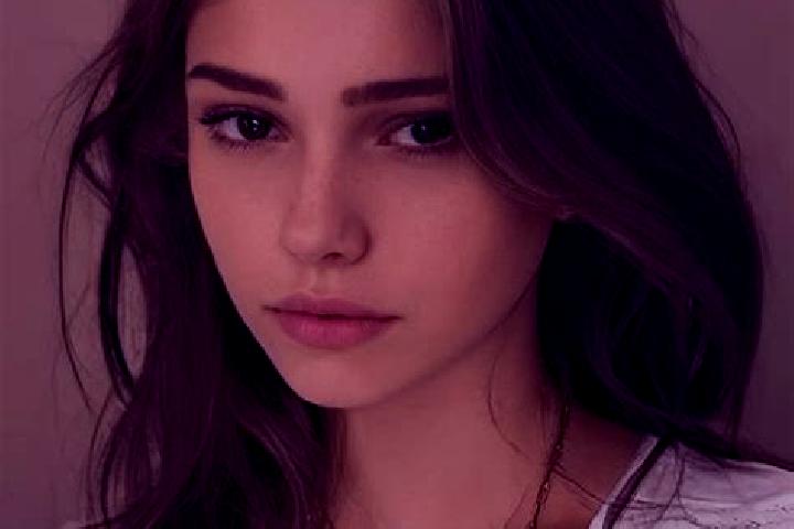 Amelia, 32, a chestnut hazel-eyed slavic companion based in Neunkirchen am Brand. Offering Massage, Deep French Kissing, Couples, BDSM, Striptease. Available...