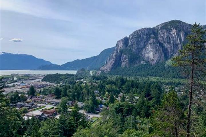 Amelia, 32 — Escort in Squamish, Canada