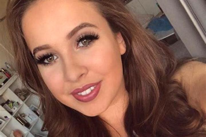 Amelia, 33, a brunette grey-eyed mixed companion based in Myrhorod. Offering BDSM, Overnight, Massage. Available for incall and outcall, overnight bookings a...